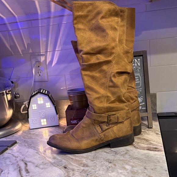 Undefined Shoes - Stylish Tan Over the Knee Boots